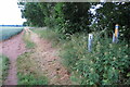 Greensand Ridge Walk with the North Beds Heritage trail going left