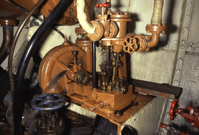 Caernarfon Maritime Museum - Seiont II circulating pump