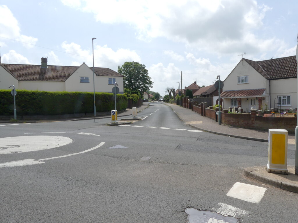 Entrance to Morris Road © David Pashley :: Geograph Britain and Ireland