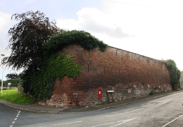 Building at junction of Lowry Street and... © Luke Shaw :: Geograph ...