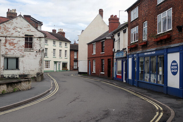 high-street-wem-stephen-mckay-geograph-britain-and-ireland