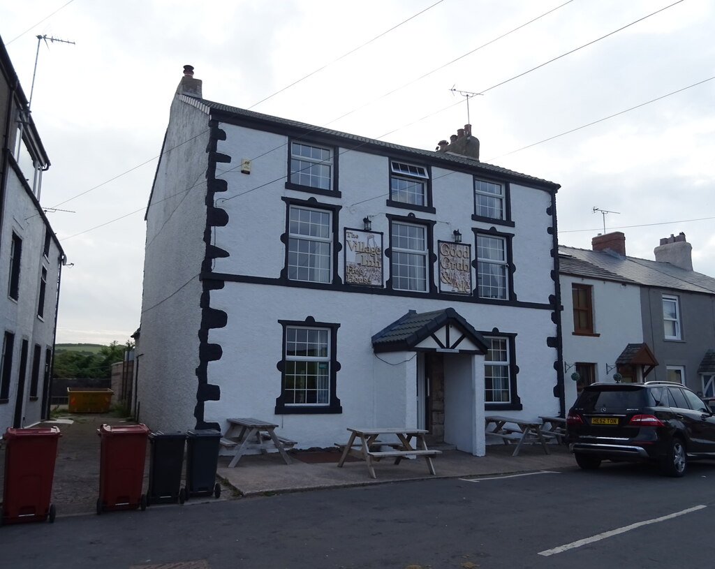 The Village Inn, Newton © JThomas :: Geograph Britain and Ireland