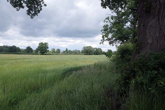 Farmland north of Aston