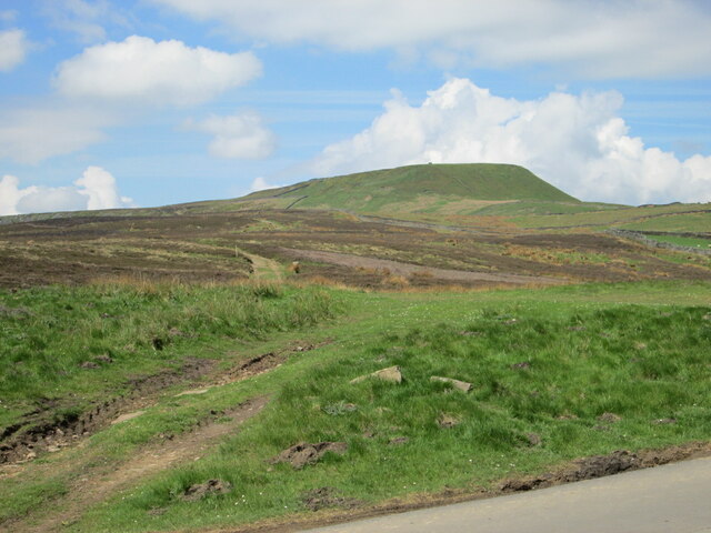 Penhill from the road