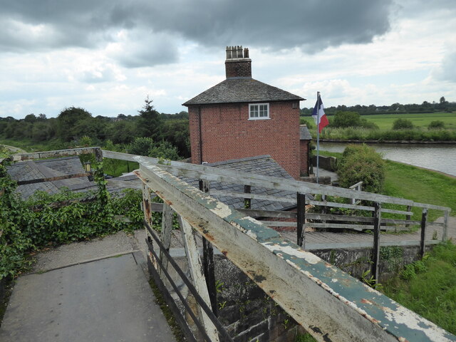 Roving Bridge House with a French tricolour