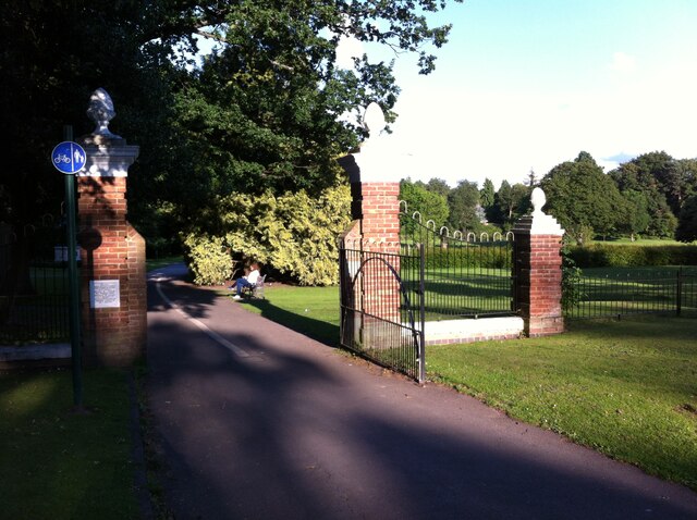 Gates to Malvern Park
