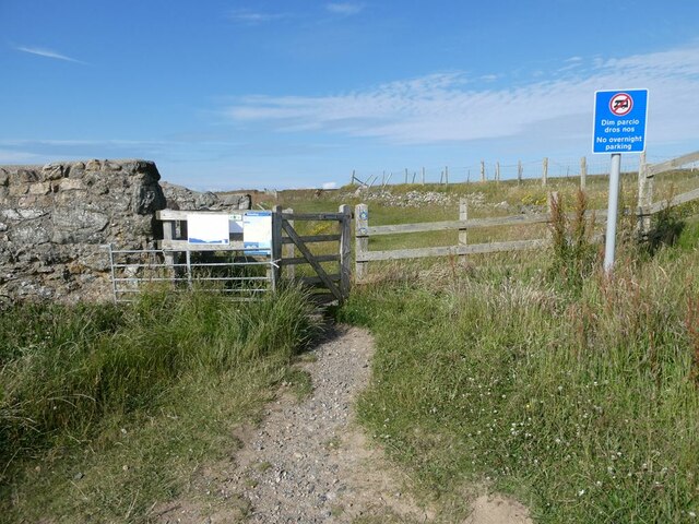 Porth Ysgaden, Gwynedd - area information, map, walks and more