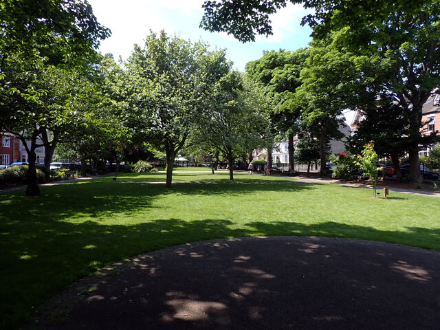 Memorial Gardens, Hornsea © habiloid :: Geograph Britain and Ireland