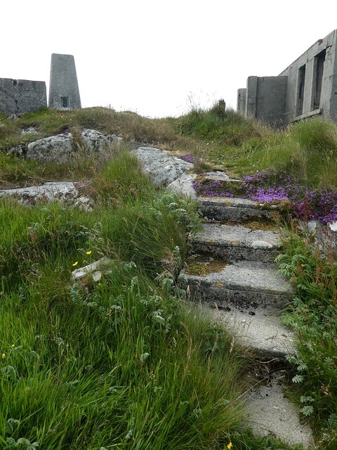 Tiree - Steps up to old military building, Beinn Hough