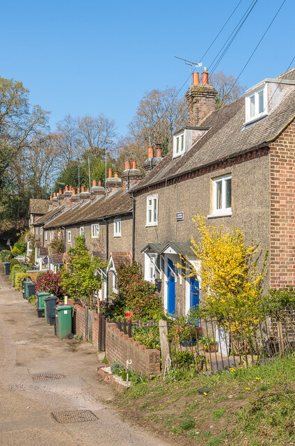 Carter's Cottages, Kings Avenue