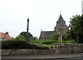 Dysart Kirk and war memorial