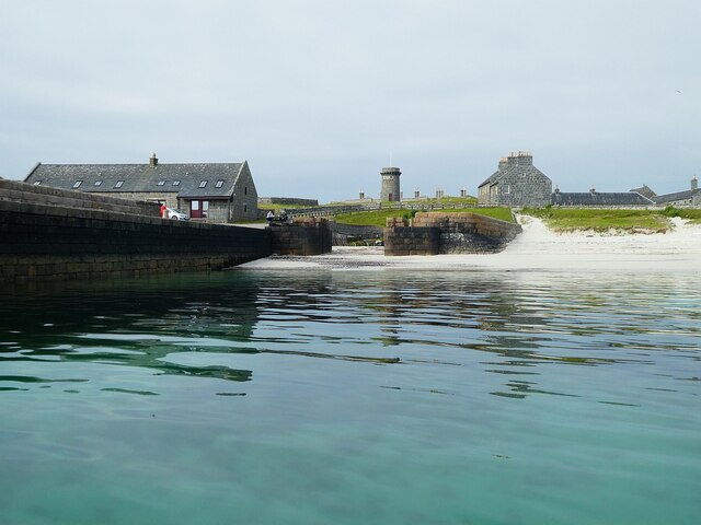 Tiree - Hynish - Dry dock and pier