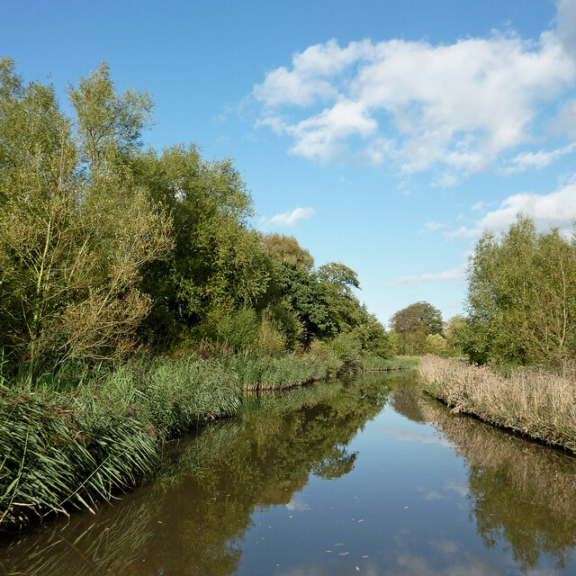 Staffordshire and Worcestershire Canal near Tixall