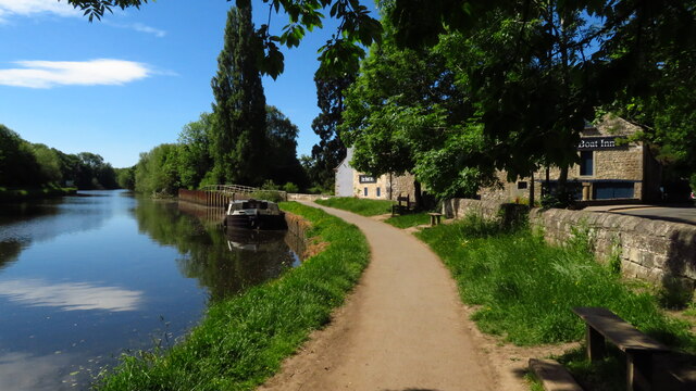 Trans Pennine Trail by The Boat Inn, Sprotbrough