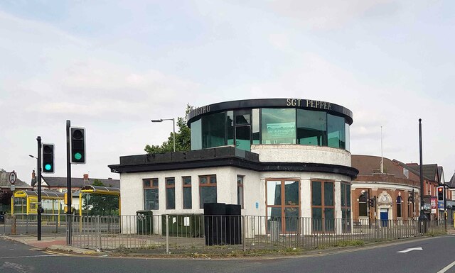 Wavertree: 'The shelter in the middle of a roundabout'