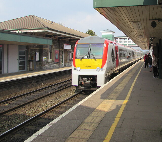 175104 arriving at Bridgend station