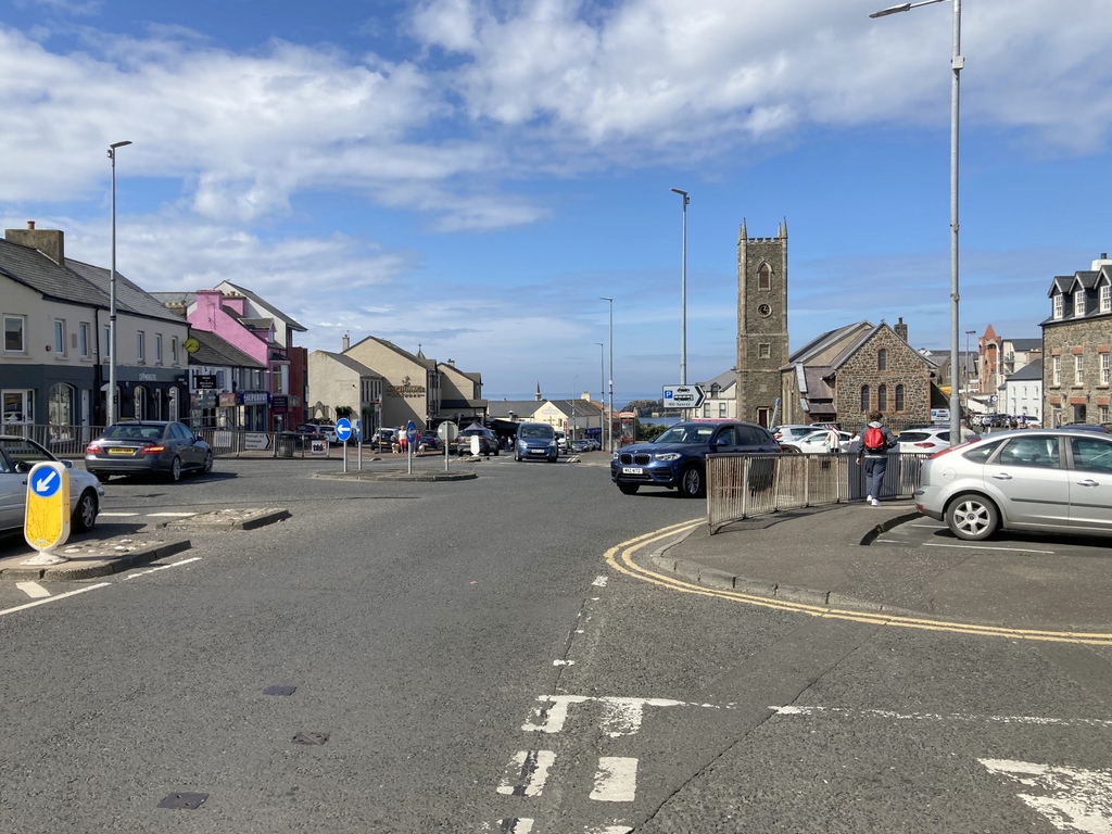 Coleraine Road, Portstewart © Kenneth Allen :: Geograph Ireland