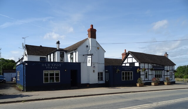 The Plough & Harrow, Drakes Broughton © JThomas cc-by-sa/2.0 ...