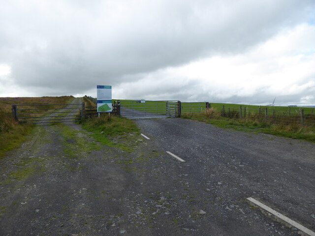 Entrance to Mynydd Clogau wind farm