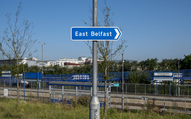 Direction sign, Belfast