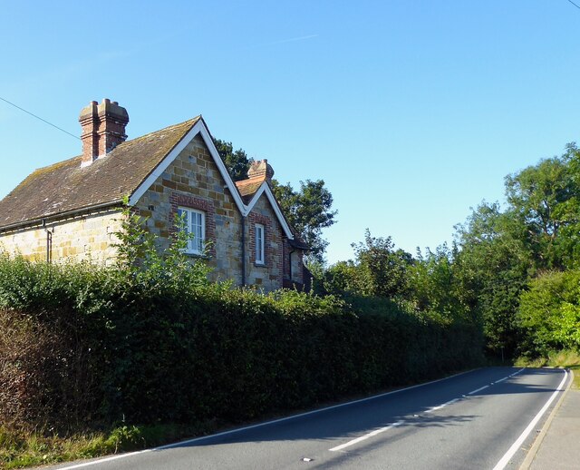 Stone Cottage, Edenbridge Road, Hartfield