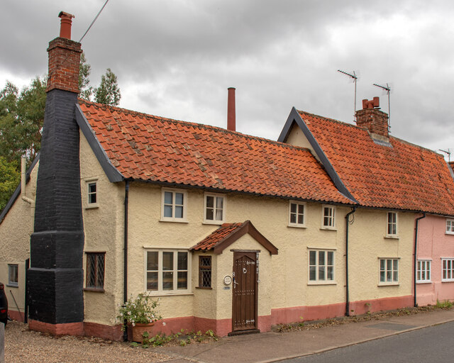 Kiln Cottage & Weavers Cottage, Debenham - Listed Building
