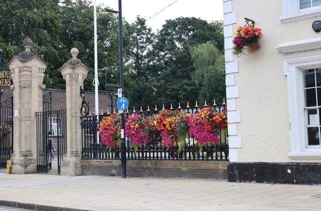 Floral display by Dunstable Municipal Offices