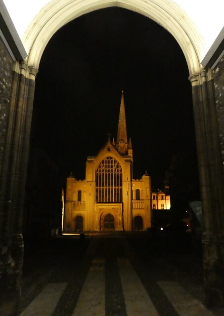Norwich - Cathedral through Erpingham Gate, night view