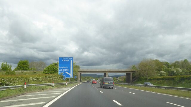 Kellet Road crossing M6