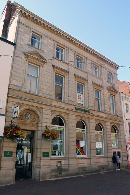 Lloyds Bank, 92 St Mary Street, Weymouth
