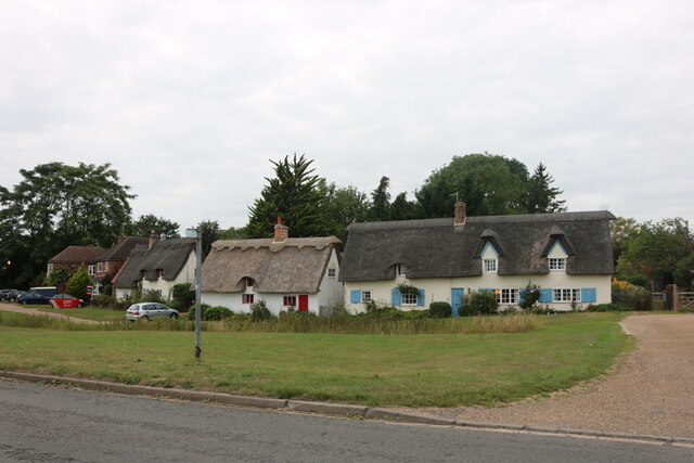 Thatched cottages on High Street, Barrington