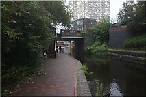 SP0686 : Worcester & Birmingham Canal at Granville Street Bridge, bridge #88 by Ian S