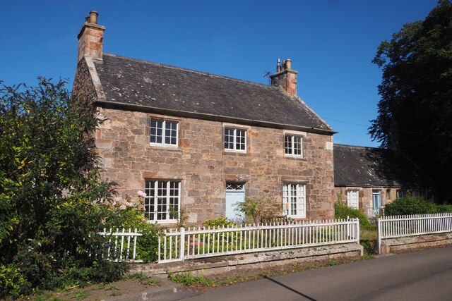 Attractive old stone House in Dirleton