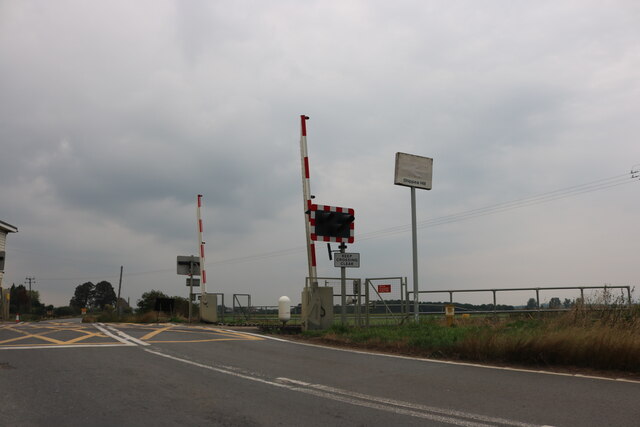 Level crossing at Shippea Hill Station