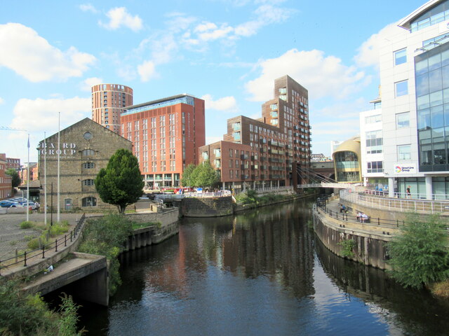 View from Victoria Bridge Leeds © Roy Hughes cc-by-sa/2.0 :: Geograph ...