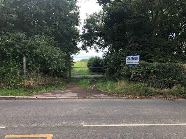 Gate leading to bridleway, Cresswell Road