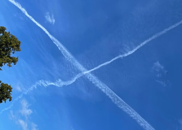 Contrails above Chatsworth House