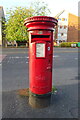 Elizabethan postbox on Ballater Street, Glasgow