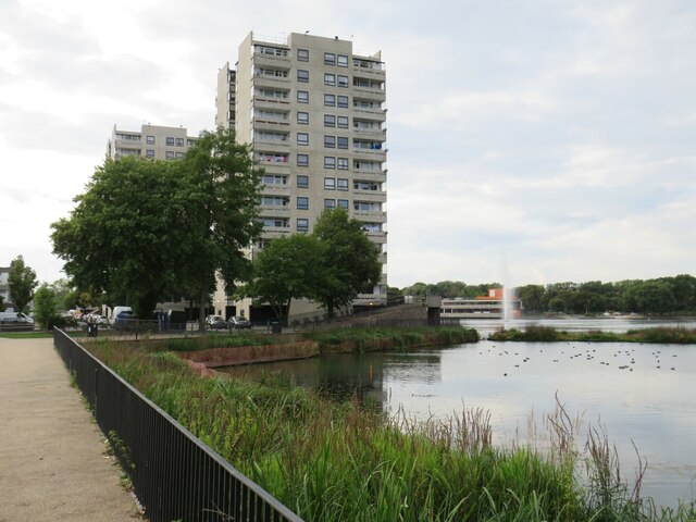 Flats overlooking South Mere, Thamesmead