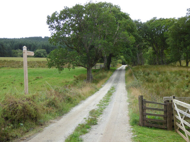 Way-marked route at Rhubodach Cottage