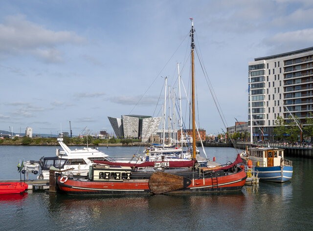Barge 'Drie Gebroeders' at Belfast