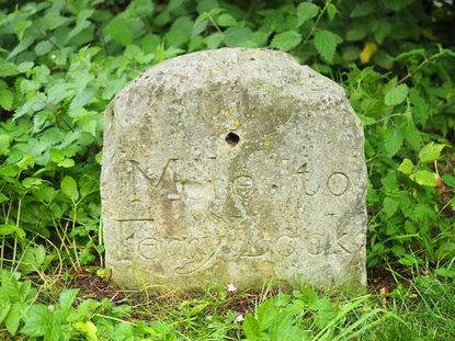 Old Milestone, Sankey Canal