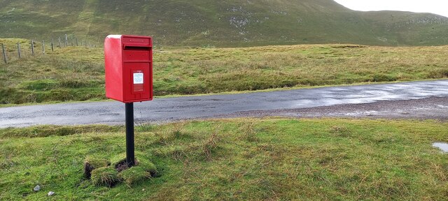 New post box beside the school, Ham,... © Mike Pennington :: Geograph ...