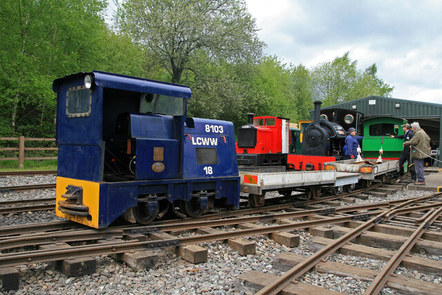 Apedale Valley Light Railway -... © Chris Allen cc-by-sa/2.0 ...