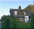 Unoccupied cottage, Grand Union Canal (Paddington Branch)