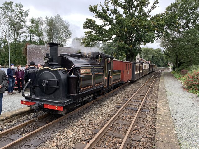 Welsh Pony at Minffordd with a rake of Victorian coaches
