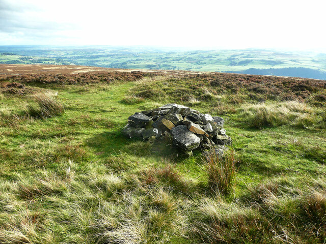 Cairn on the summit of Crow Hill, Midgley