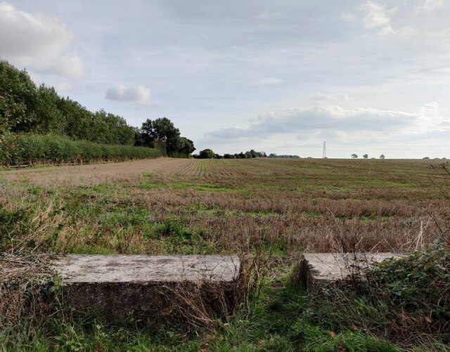 Farmland next to the B4109 Hinckley Road