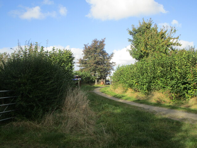Footpath to New Houghton