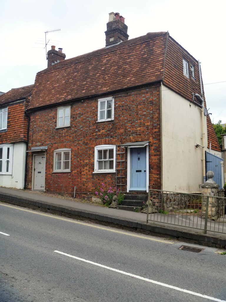 Marlborough houses [124] © Michael Dibb cc-by-sa/2.0 :: Geograph ...